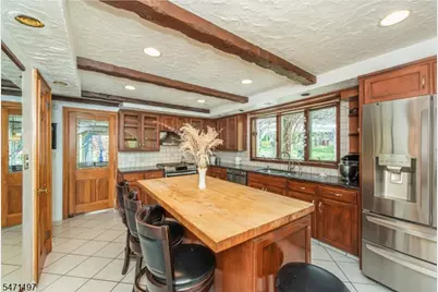 839 Rifle Camp Rd, Woodland Park, NJ 07424 - Photo 14