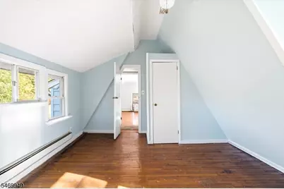32 Vermont Ave, Franklin Township, NJ 08823 - Photo 12