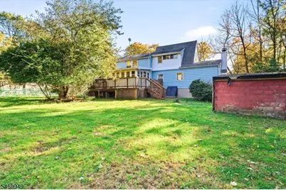 32 Vermont Ave, Franklin Township, NJ 08823 - Photo 24