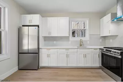 106 Elmwood Ave #2, East Orange, NJ 07018 - Photo 8