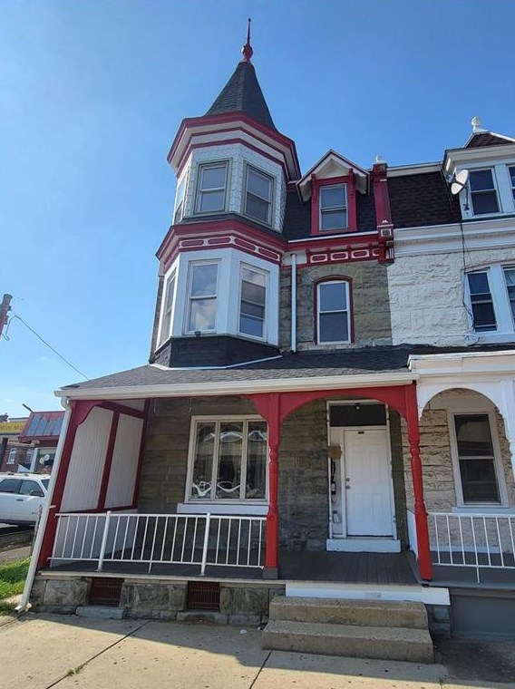 1245 Turner St, Allentown, PA 18102-3746