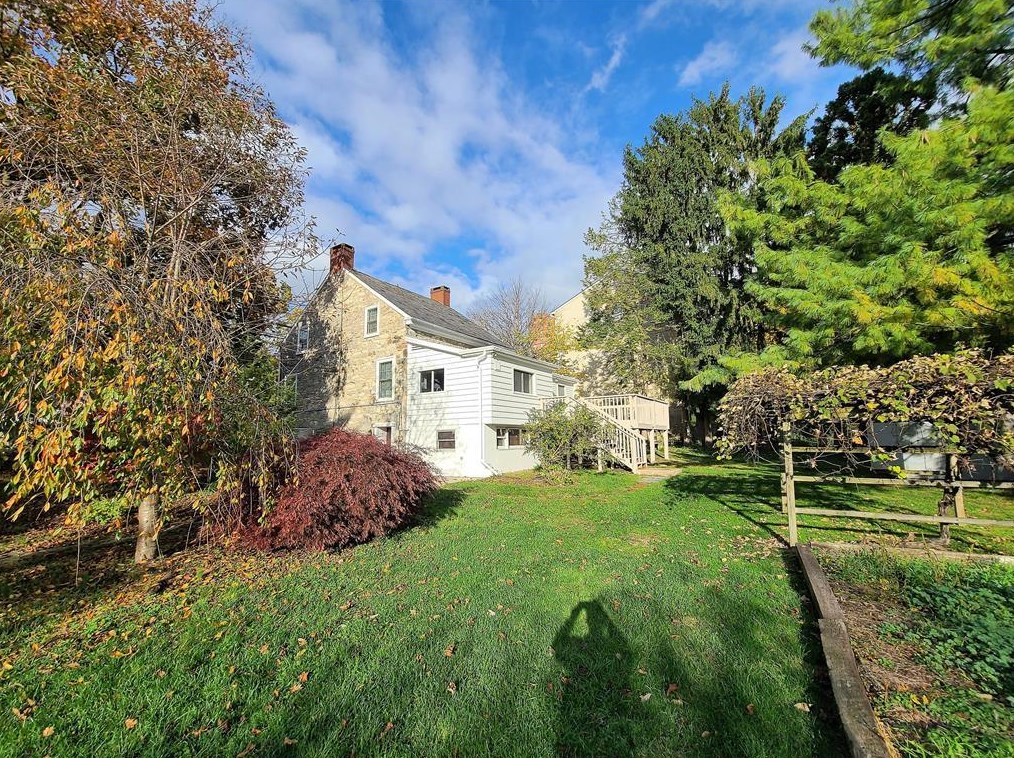 1910 Walnut St, Allentown PA  18104-6703 exterior