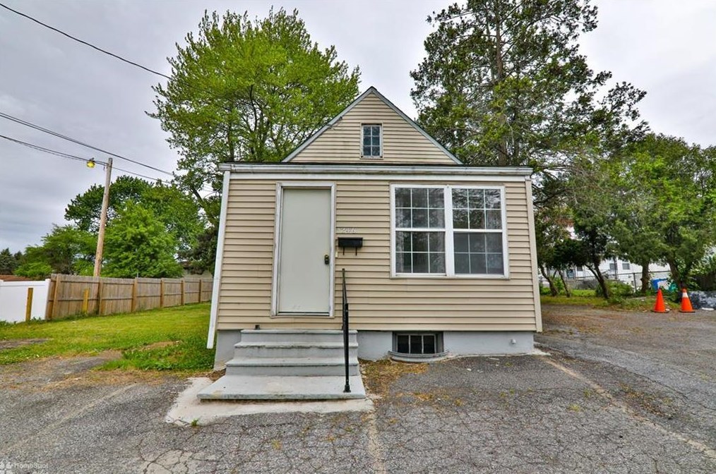 1246 Pembroke Rd, Bethlehem, PA 18017-7133
