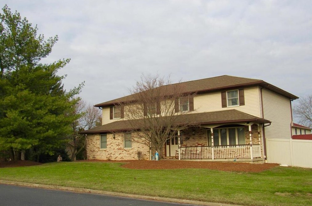 1413 Sycamore Ave, Easton, PA 18040-8106