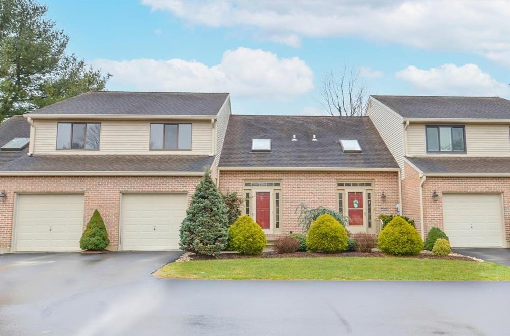 3503 Canterbury Ct, Bethlehem, PA 18020-1329