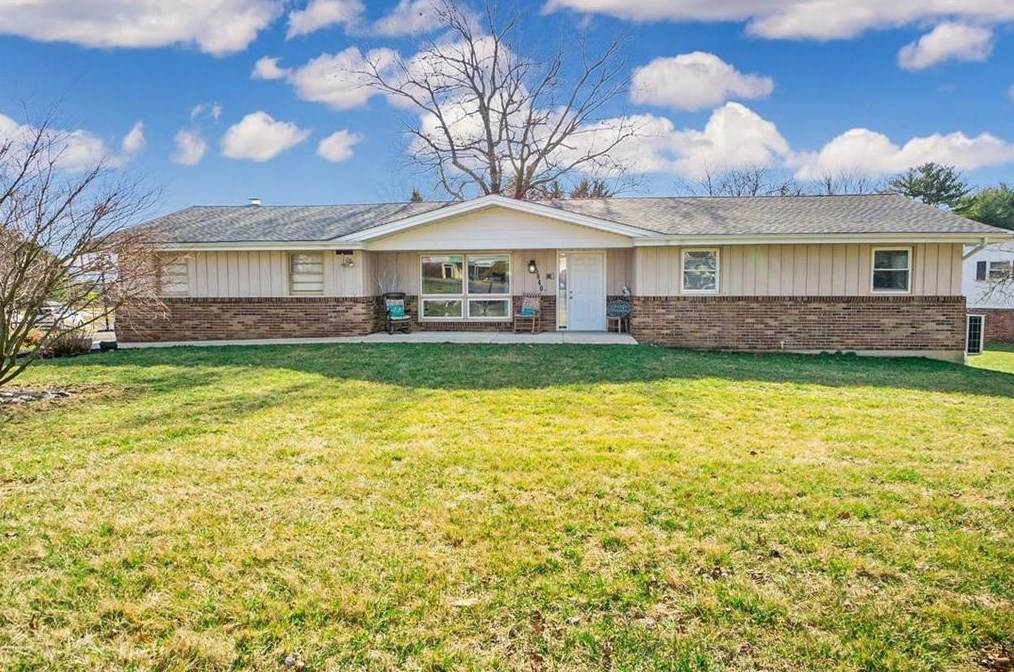 5840 Shepherd Hills Ave, Allentown, PA 18106-9604