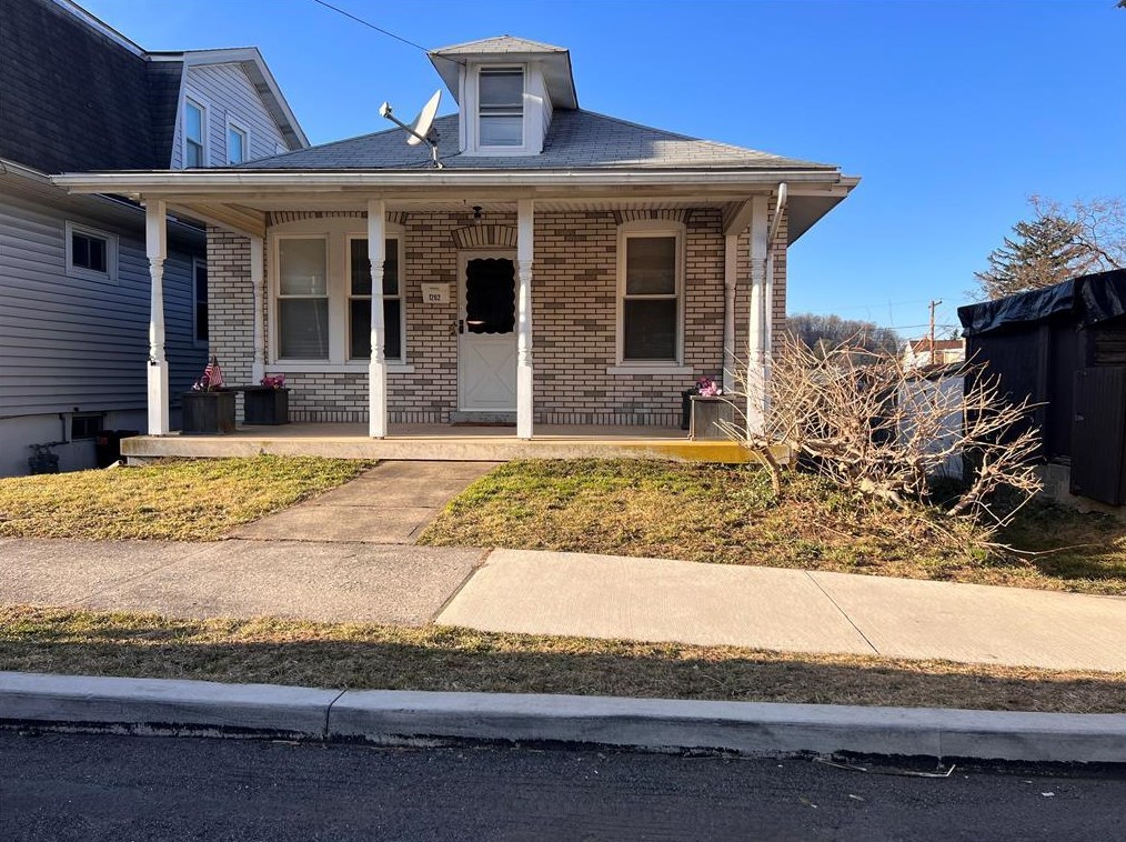 1202 Wiley St, Bethlehem, PA 18015-4416
