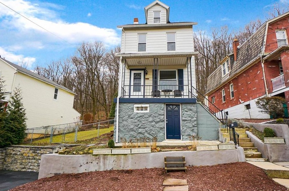 412 1st Ter, Bethlehem, PA 18015-3302