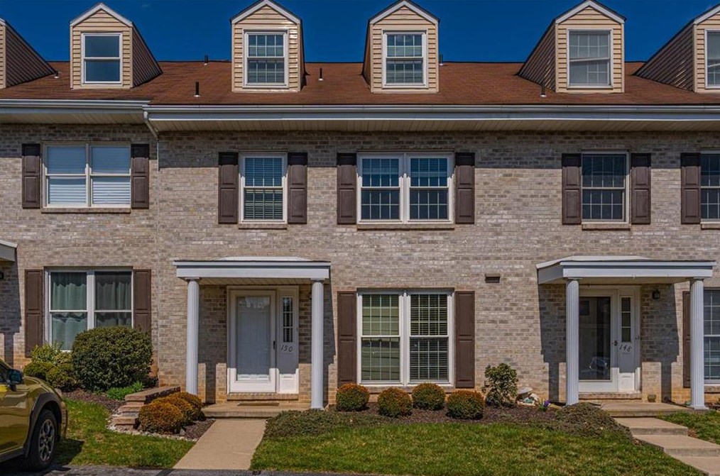 150 Springhouse Rd, Allentown, PA 18104-4507