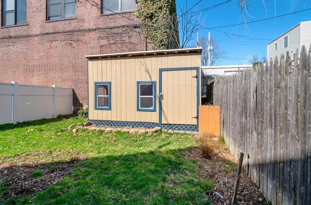 911 New St, Bethlehem PA  18018-2713 exterior