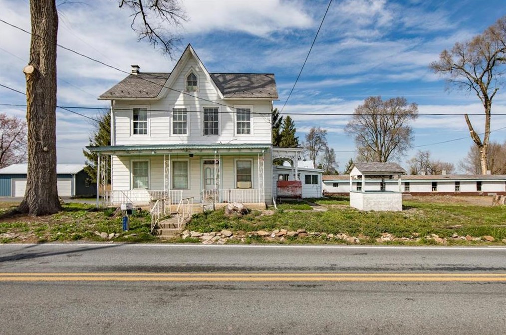 2223 Ash Ln Lower, Mertztown, PA 19539