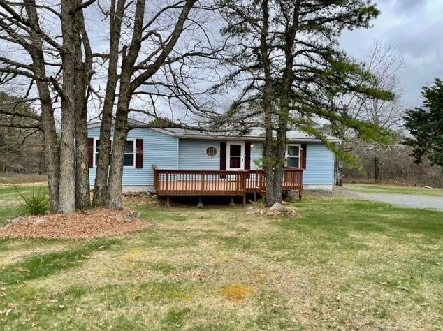 2531 Allegheny Dr, Blakeslee, PA 18610