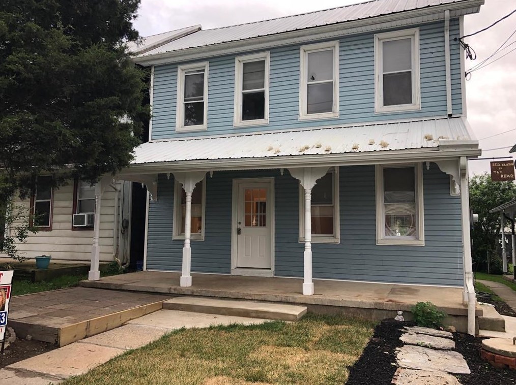 350 Chestnut St, Mertztown, PA 19539