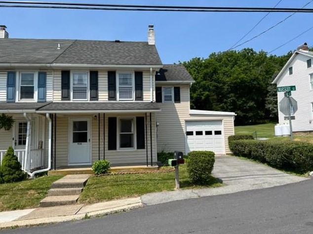 930 Nursery St, Fogelsville, PA 18051