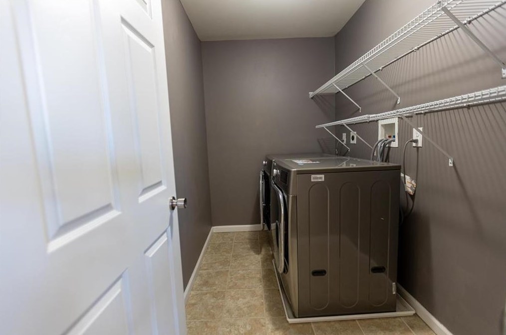 5123 Dogwood Trl, Allentown PA  18104-8209 exterior