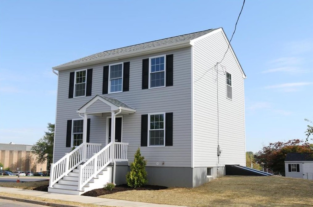 1066 Devonshire Rd, Allentown, PA 18103-5646