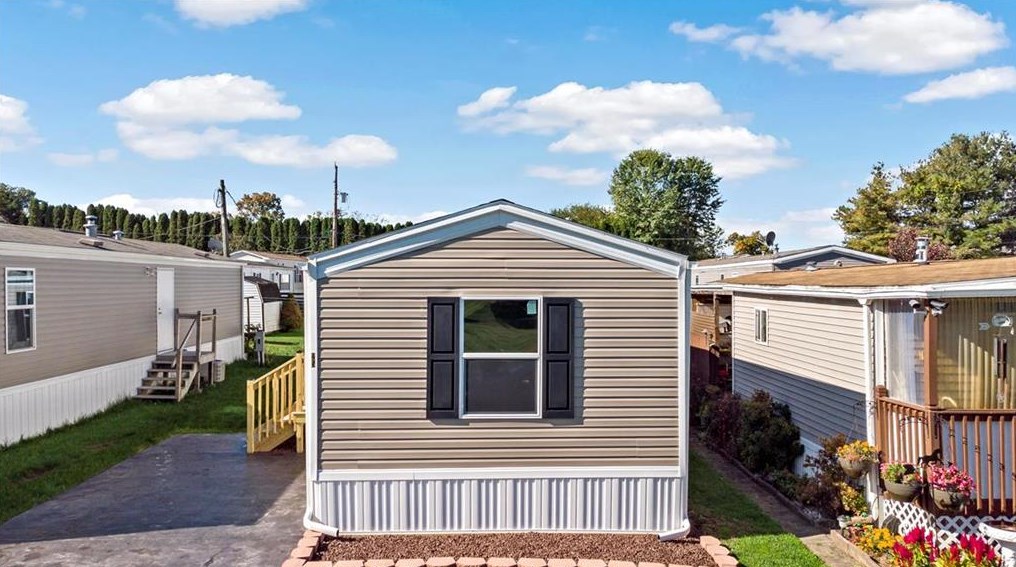 25 Woodland Ln #lot#25, Mertztown, PA 19539