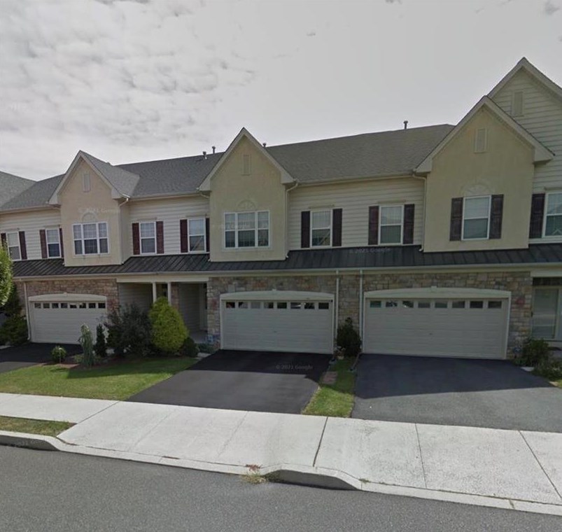 4010 Page St, Allentown, PA 18104-4565