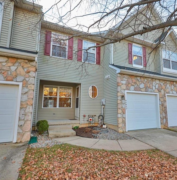 4494 Apple Blossom Dr, Center Valley, PA 18034-8523