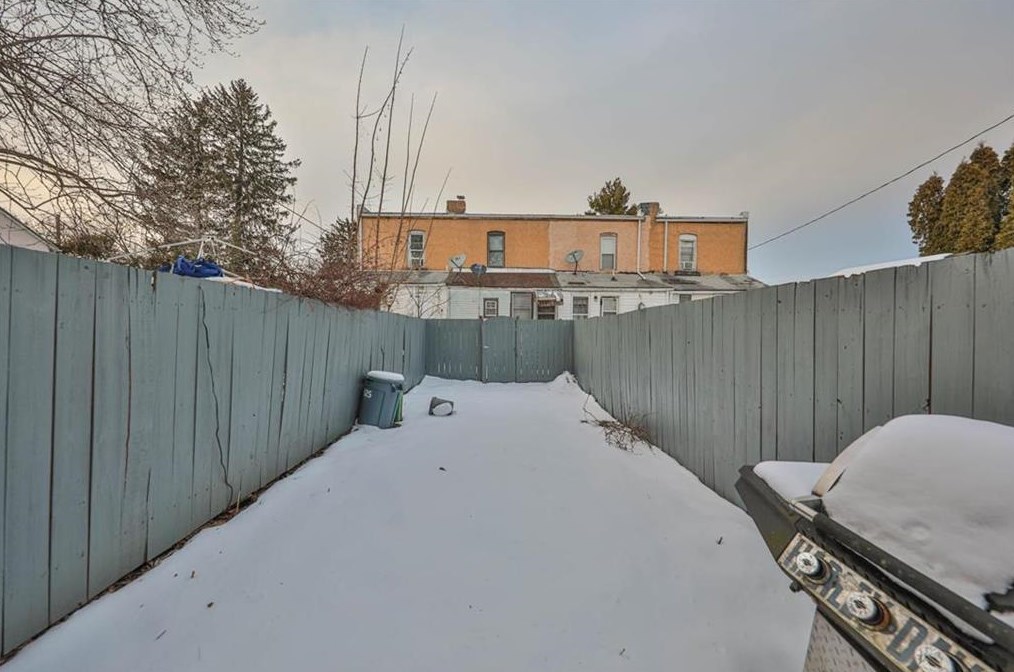 425 Wall St, Bethlehem PA  18018-6120 exterior