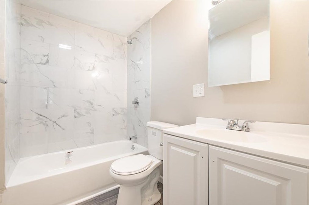 1240 Pembroke Rd, Bethlehem PA  18017-7028 exterior