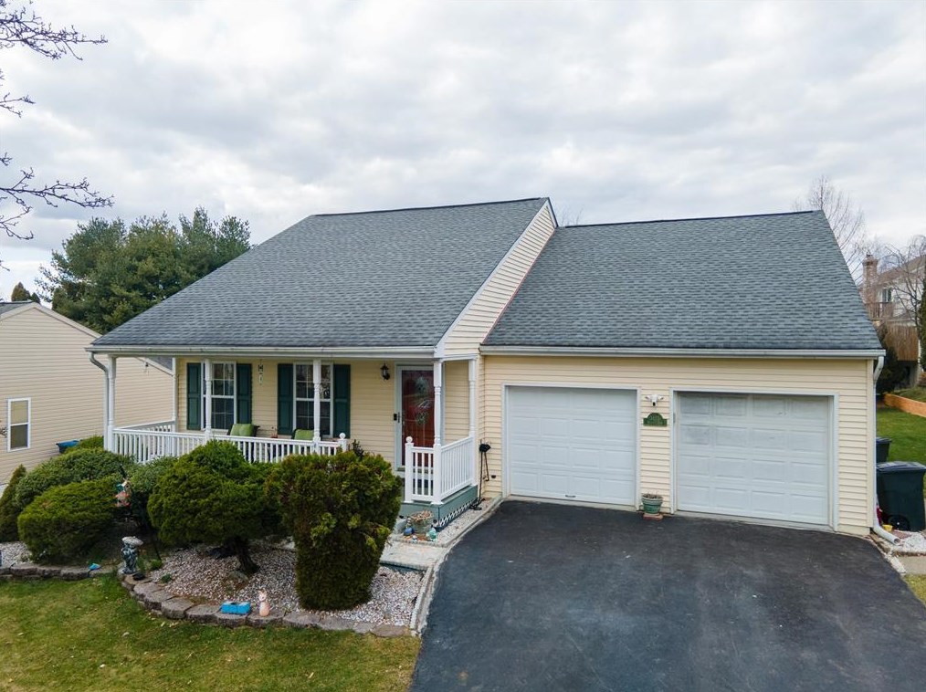 3825 Cypress Ln, Bethlehem, PA 18020-7601