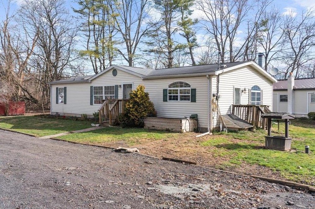 2192 Schwab Ave, Bethlehem, PA 18015