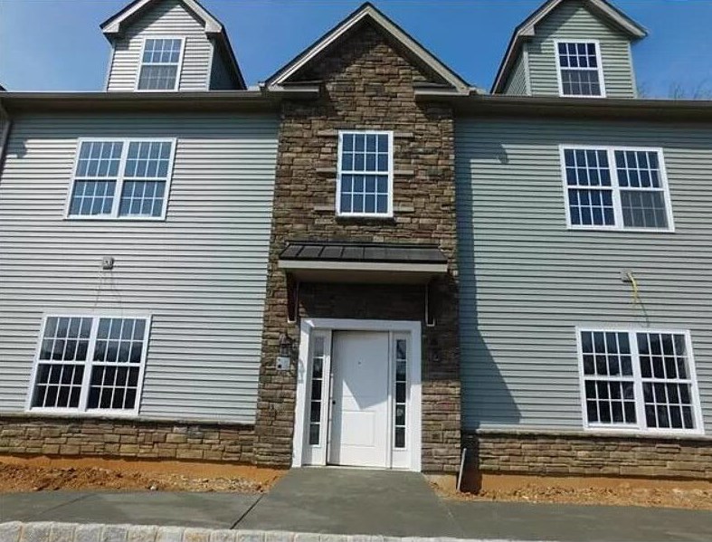 1036 Blake St, Bethlehem PA  18017 exterior