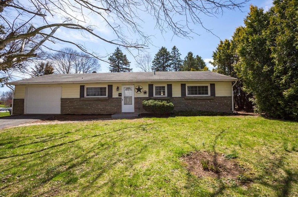 74 Mitchell Ave, Nazareth, PA 18064-1733