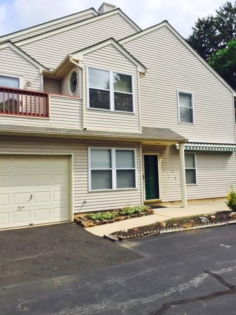 186 Lindfield Cir, Macungie, PA 18062