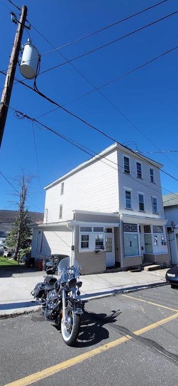 115 Ruddle St, Coaldale, PA 18218