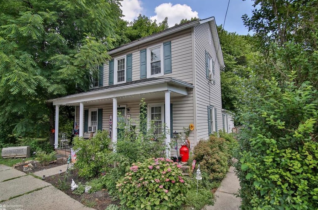 248 E Main St, Pen Argyl, PA 18072