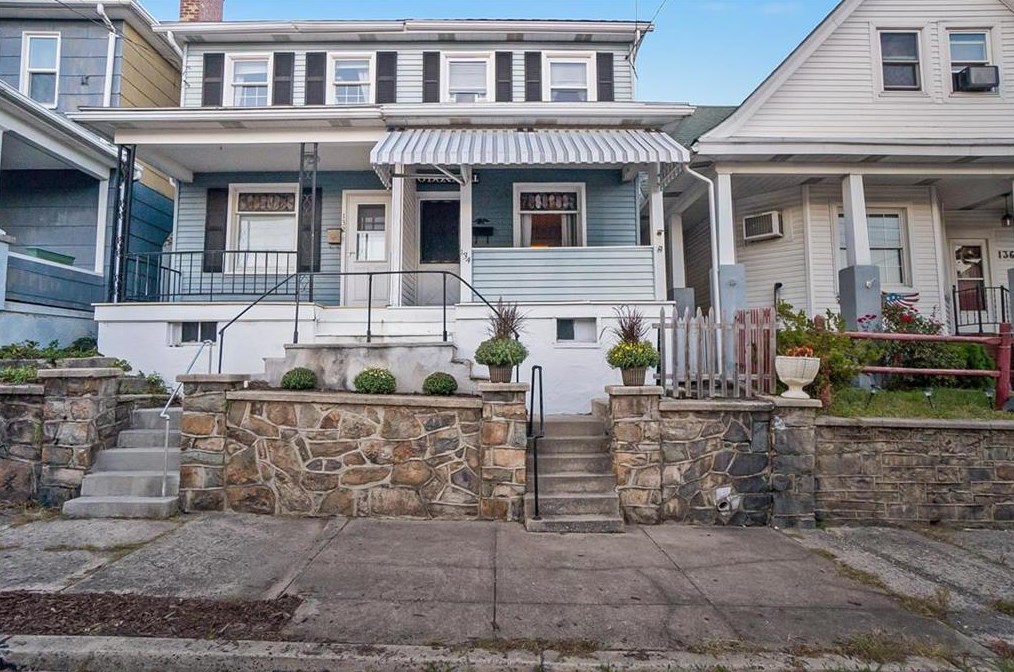 134 E Holland St, Summit Hill, PA 18250