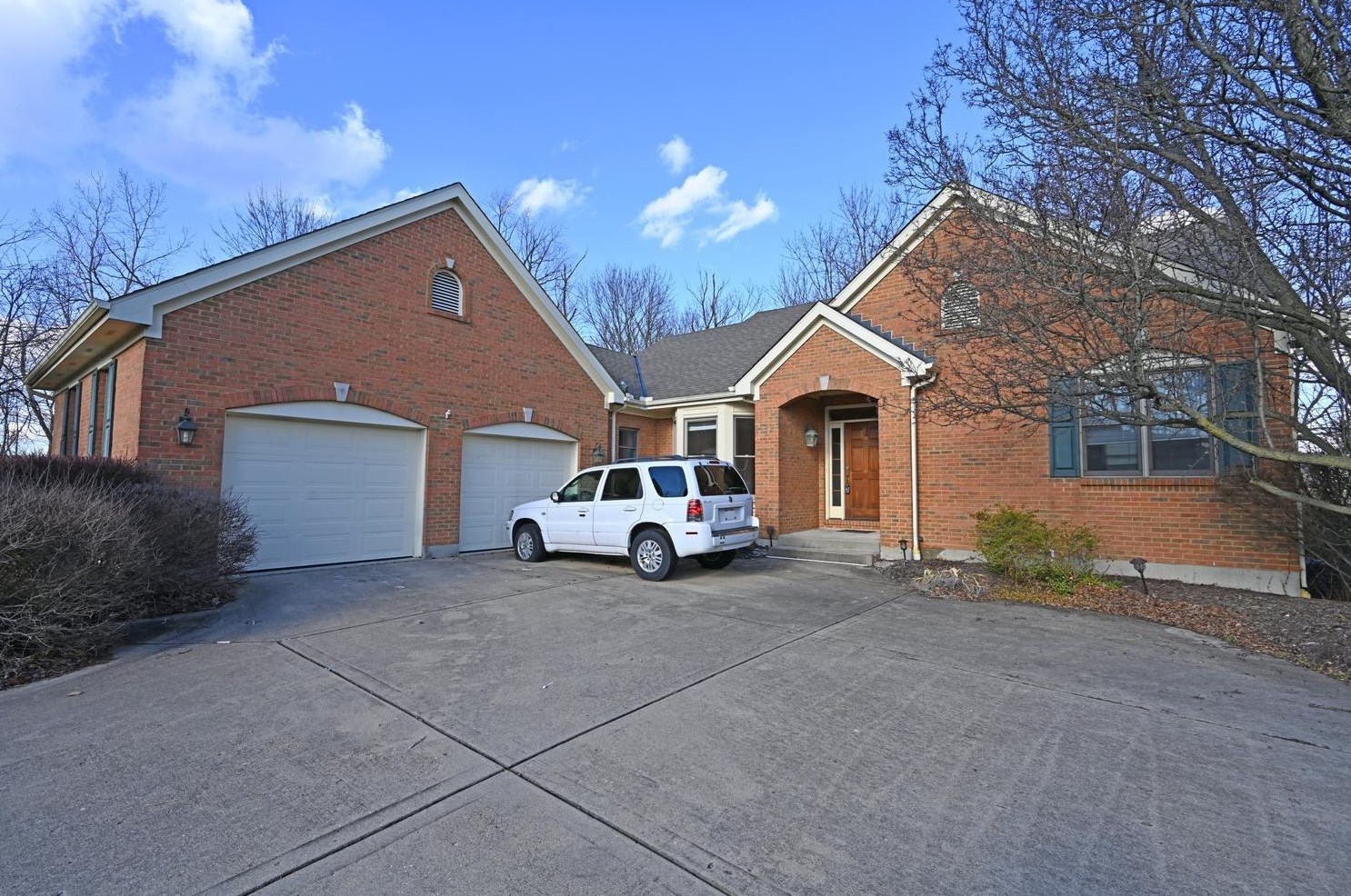 1432 Shoreline Way, Loveland, OH 45140-5833