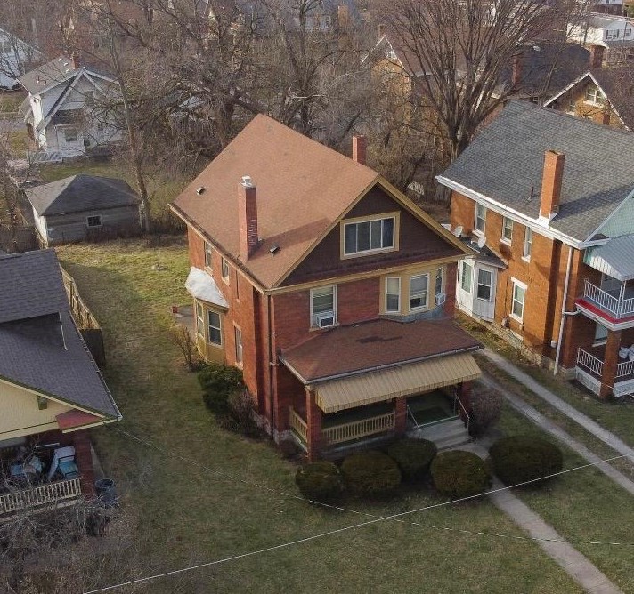 3987 Parker Pl, Cincinnati, OH 45217-1985