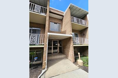 3640 Westwood Northern Blvd #14, Cincinnati, OH 45211 - Photo 1