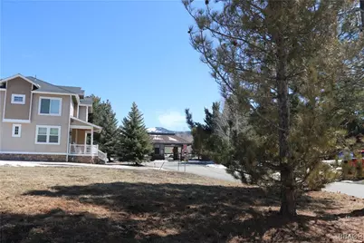 275 Meadow Circle N, Big Bear Lake, CA 92315 - Photo 4