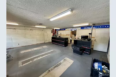 328 W Big Bear Boulevard, Big Bear City, CA 92314 - Photo 10