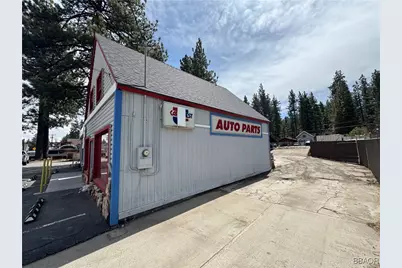 328 W Big Bear Boulevard, Big Bear City, CA 92314 - Photo 20