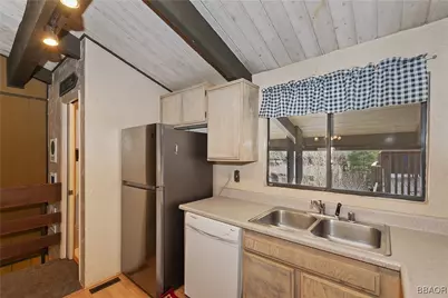 861 Thrush Drive #14, Big Bear Lake, CA 92315 - Photo 14