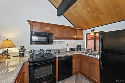 41935 Switzerland #100, Big Bear Lake, CA 92315 - Photo 18