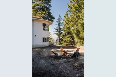 721 Chillon Drive, Lake Arrowhead, CA 92325 - Photo 22