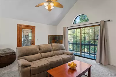 29278 Pine Drive, Lake Arrowhead, CA 92321 - Photo 8