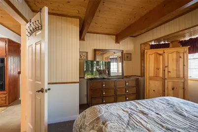 301 Downey Drive, Big Bear City, CA 92314 - Photo 18
