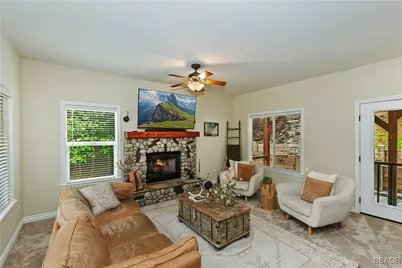 28589 Shenandoah Drive, Lake Arrowhead, CA 92352 - Photo 4