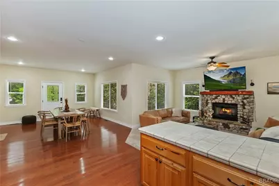28589 Shenandoah Drive, Lake Arrowhead, CA 92352 - Photo 10