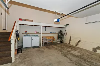 28589 Shenandoah Drive, Lake Arrowhead, CA 92352 - Photo 32