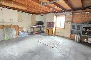 317 Spruce Ln, Sugarloaf, CA 92386 - Photo 42