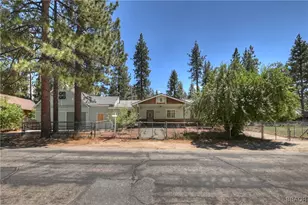 228 E Country Club Blvd, Big Bear City, CA 92314 - Photo 36