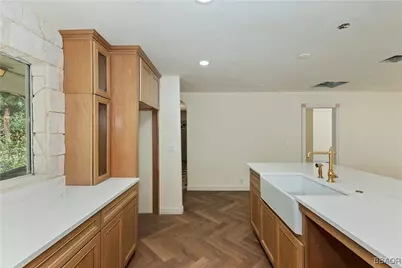 228 E Country Club Boulevard, Big Bear City, CA 92314 - Photo 12